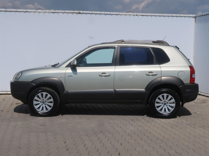 Hyundai Tucson, 2004
