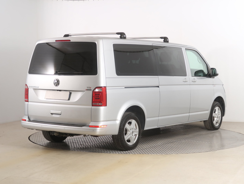 Volkswagen Caravelle, 2017