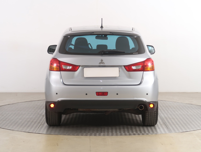 Mitsubishi ASX, 2015