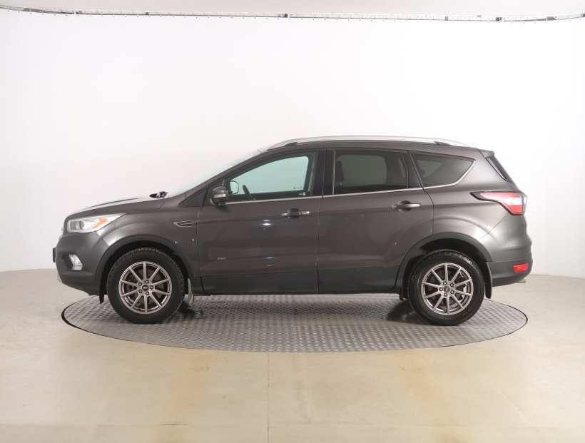 Ford Kuga, 2017