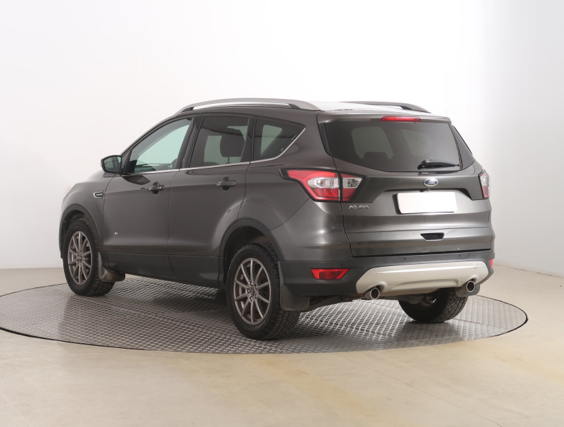 Ford Kuga, 2017