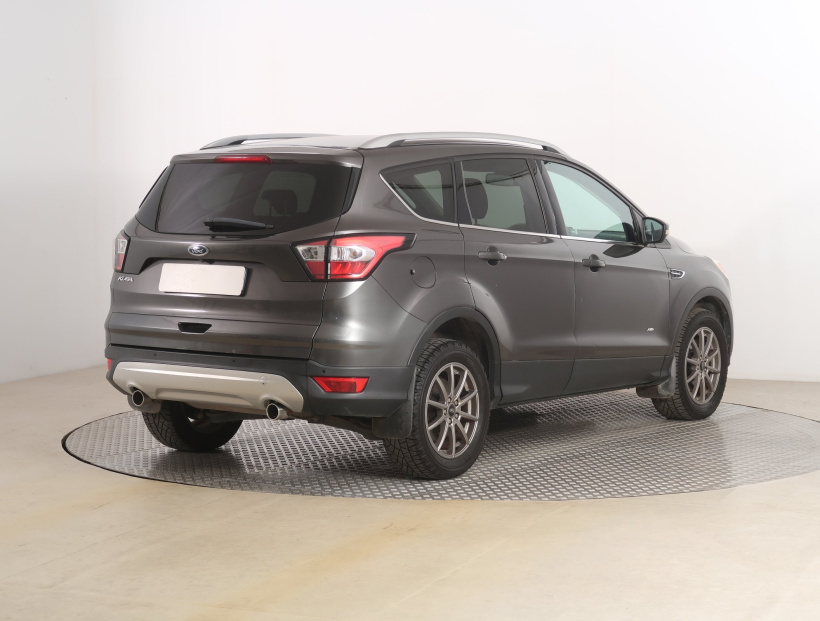 Ford Kuga, 2017