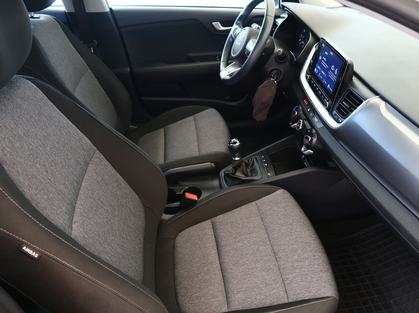 Kia Stonic, 2021