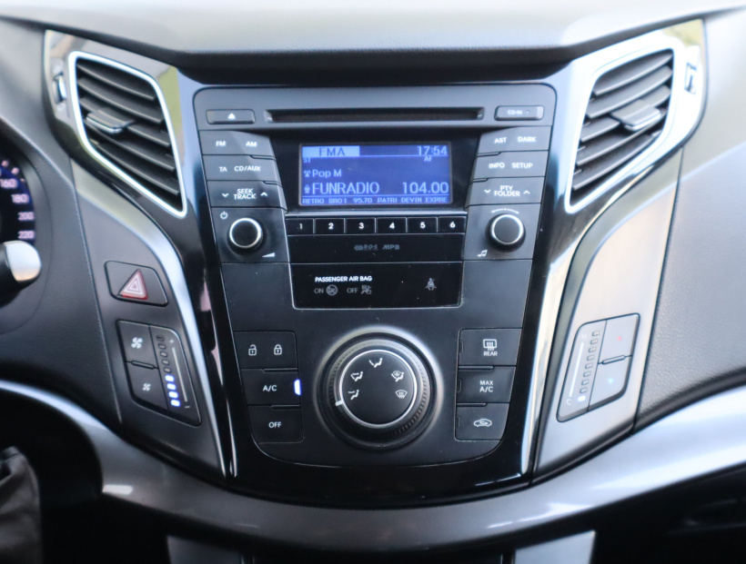 Hyundai i40, 2012