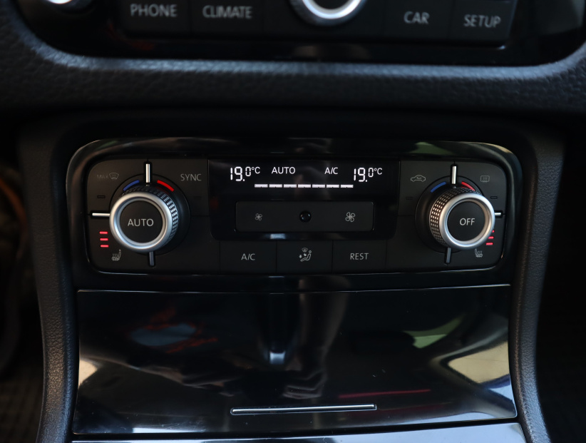 Volkswagen Touareg, 2016