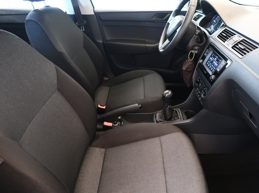 Škoda Rapid Spaceback, 2015