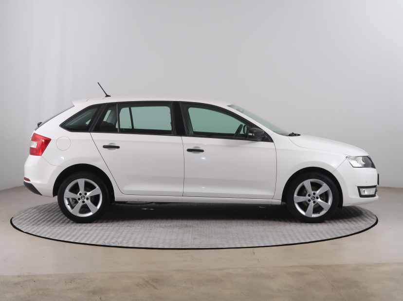 Škoda Rapid Spaceback, 2015
