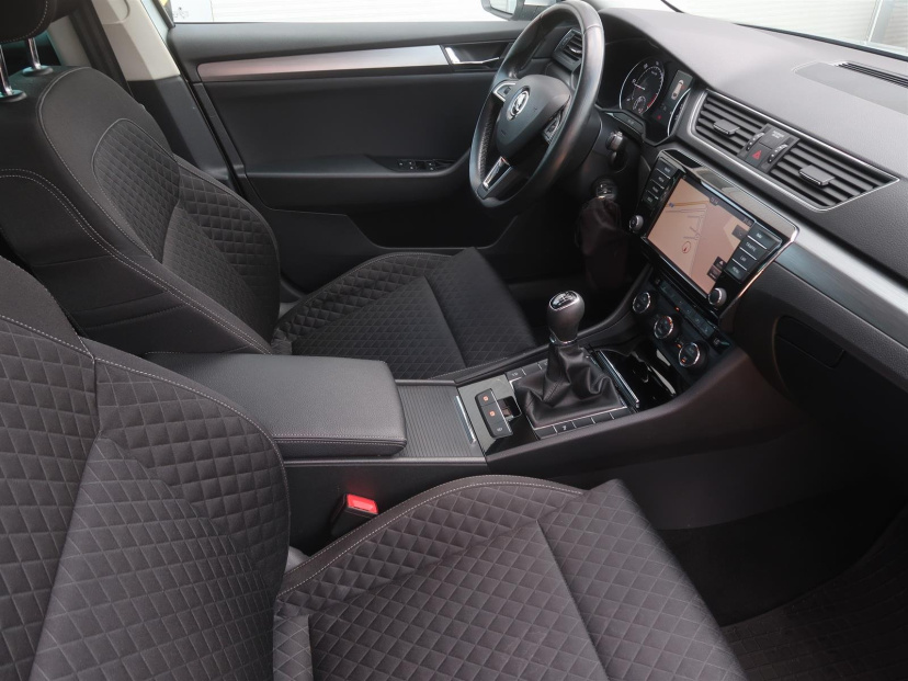 Škoda Superb, 2016