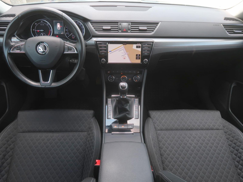 Škoda Superb, 2016