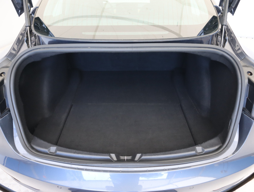 Tesla Model 3, 2019