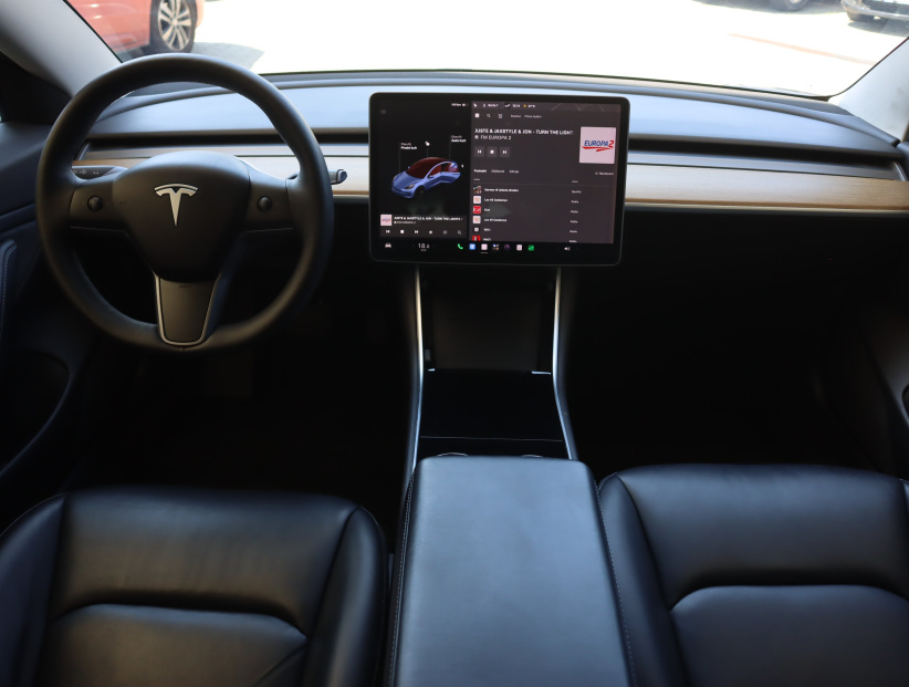 Tesla Model 3, 2019