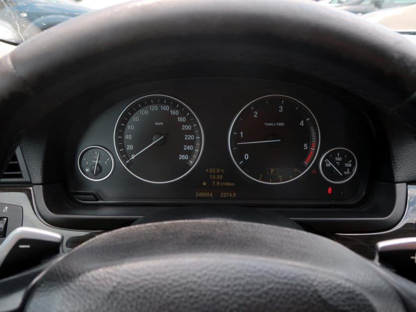 BMW 5, 2010