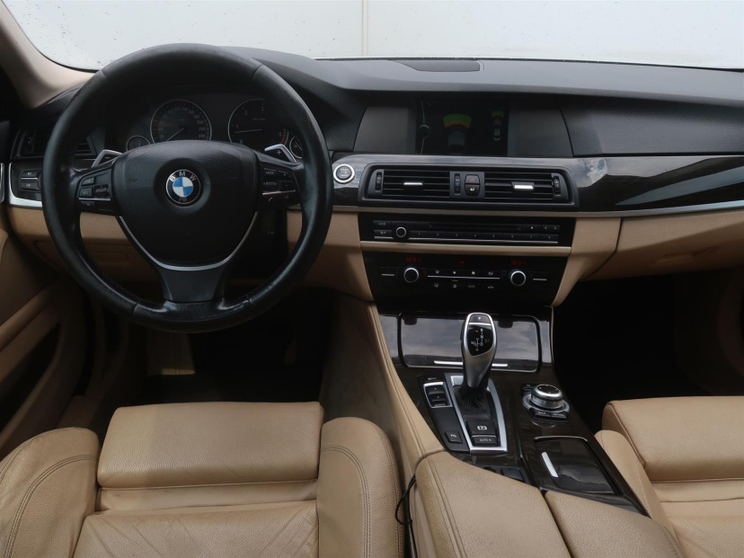 BMW 5, 2010