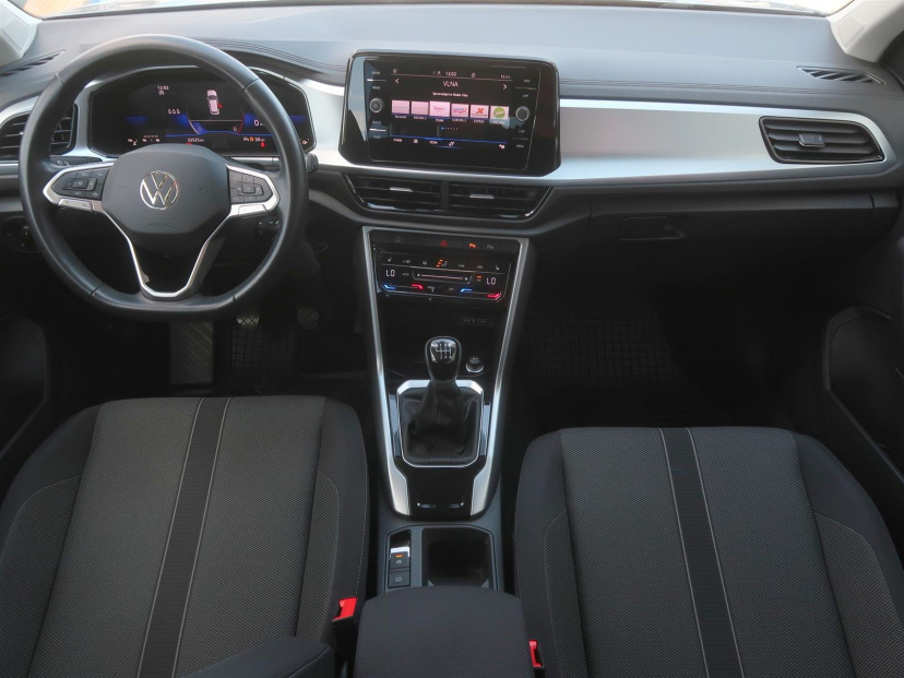 Volkswagen T-Roc, 2024