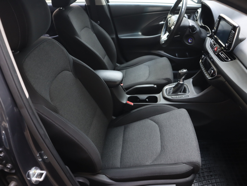 Hyundai i30, 2023