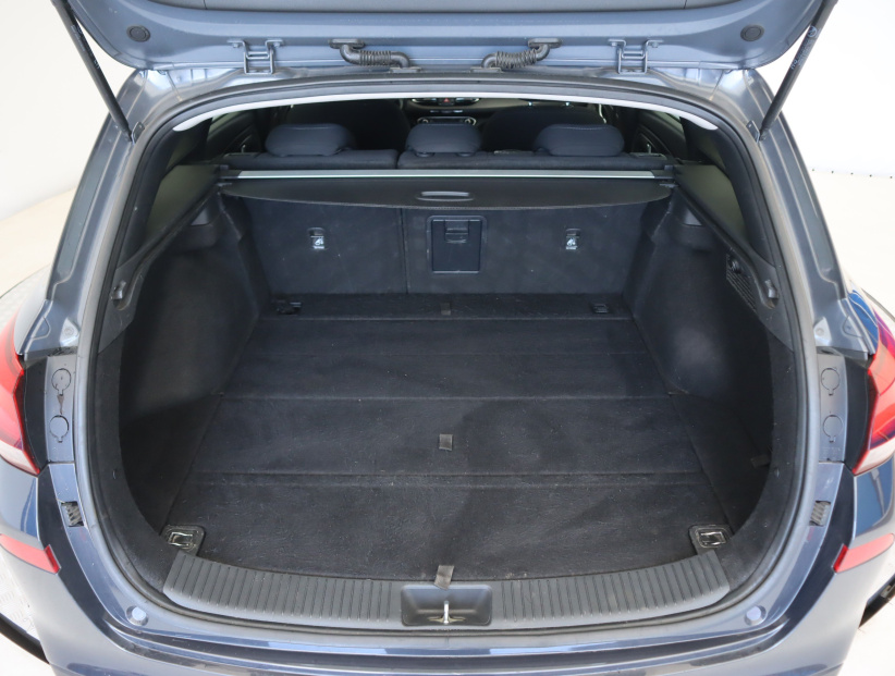 Hyundai i30, 2023
