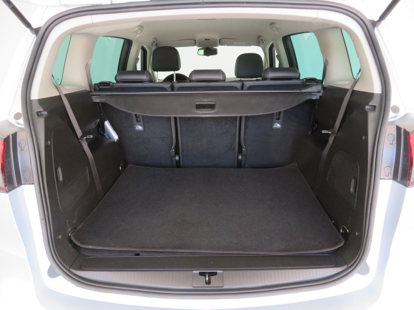 Opel Zafira Tourer, 2017