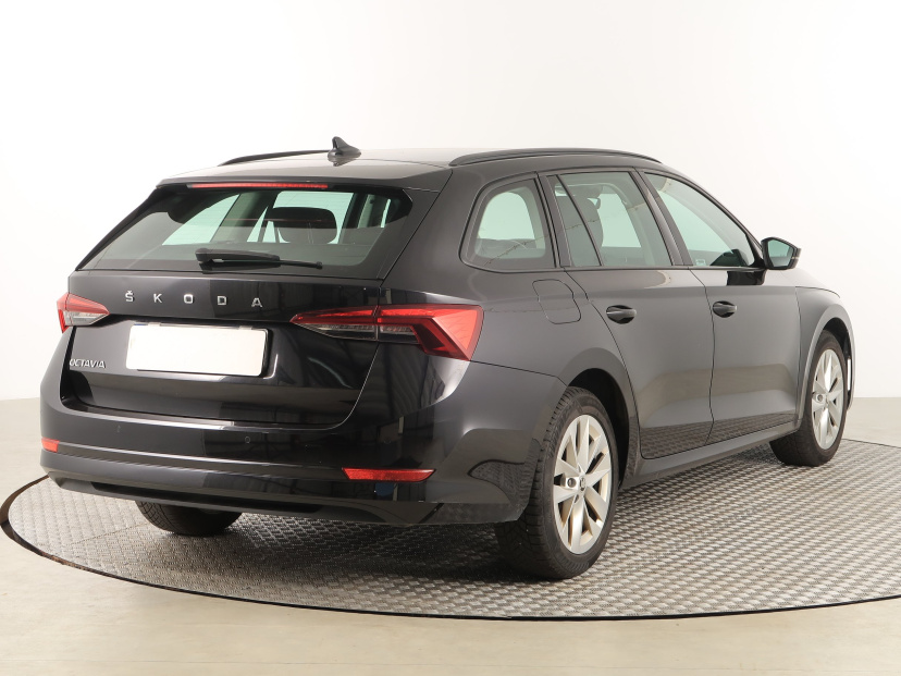 Škoda Octavia, 2021