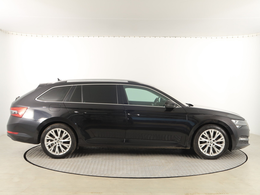 Škoda Superb, 2021