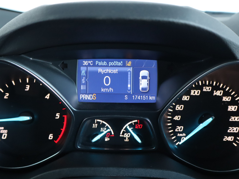 Ford Kuga, 2015