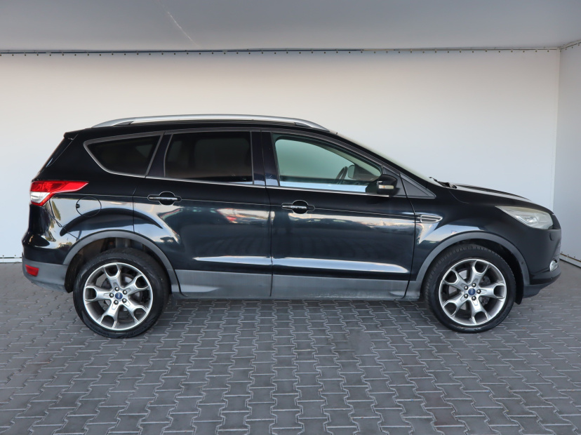 Ford Kuga, 2015