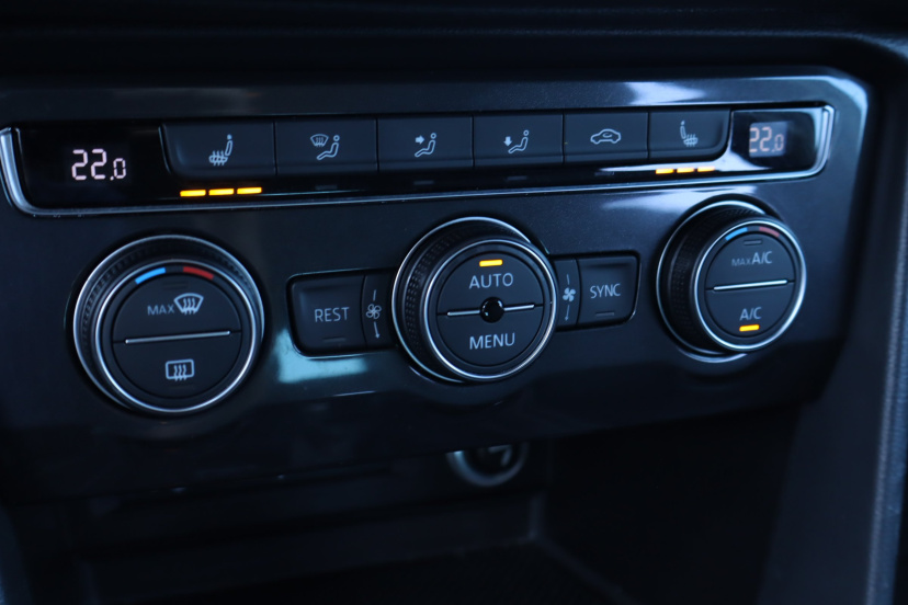 Volkswagen Tiguan, 2016