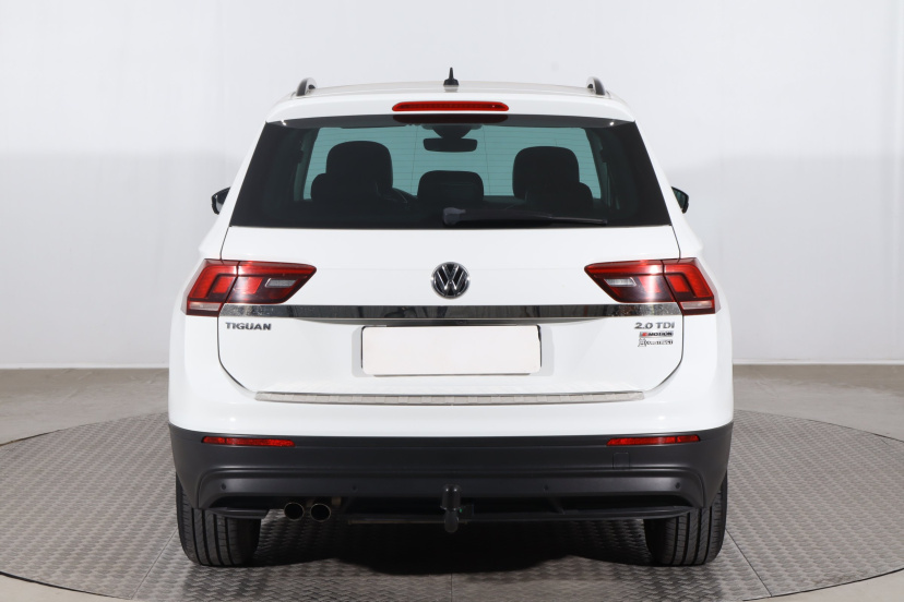 Volkswagen Tiguan, 2016