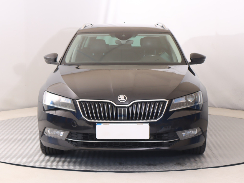 Škoda Superb, 2015