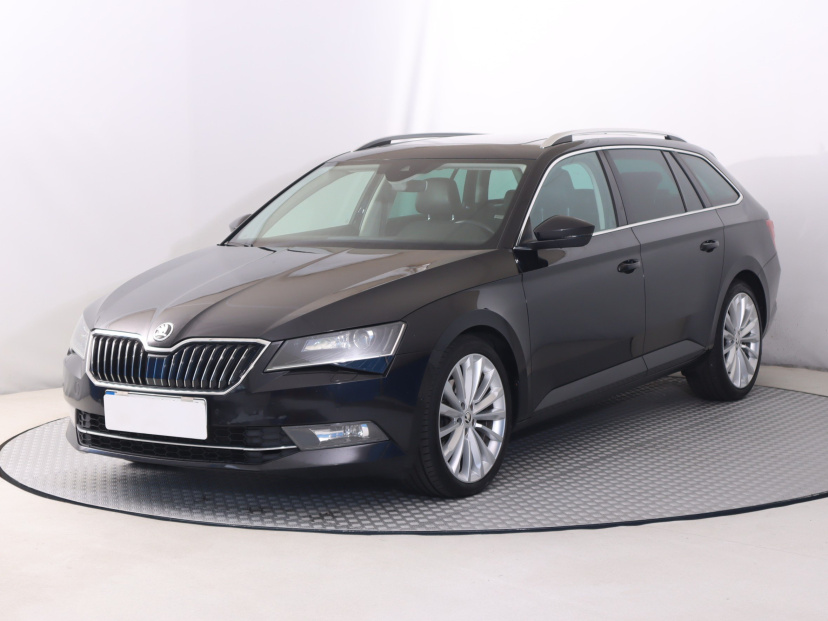 Škoda Superb, 2015