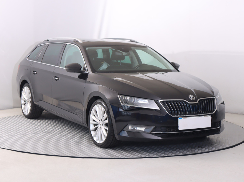 Škoda Superb, 2015