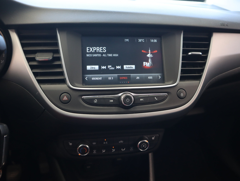 Opel Crossland, 2017
