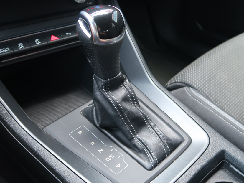 Audi Q3 Sportback, 2021