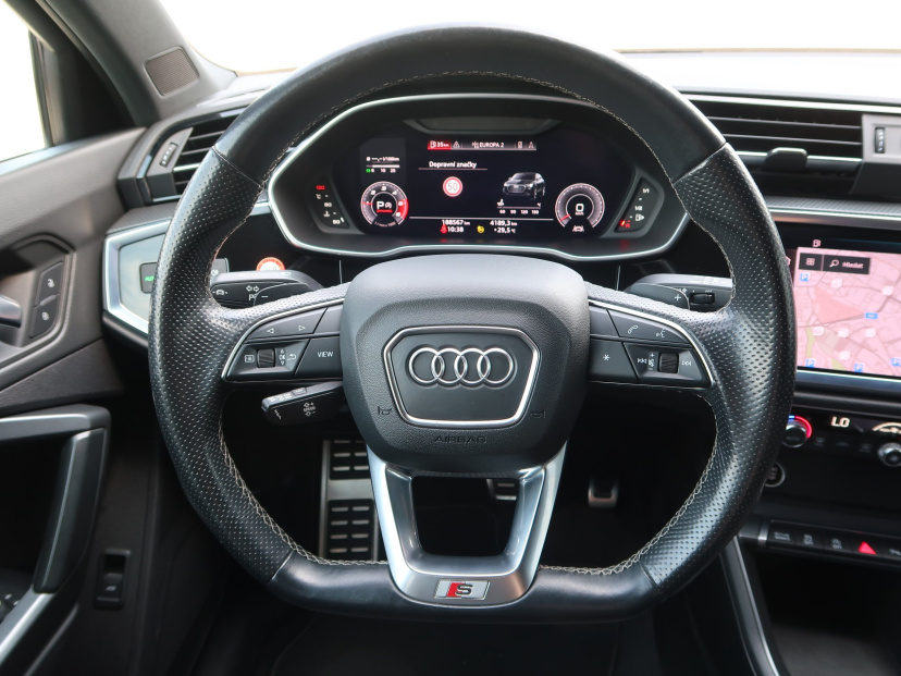 Audi Q3 Sportback, 2021