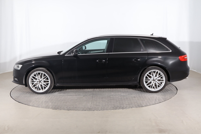 Audi A4, 2014