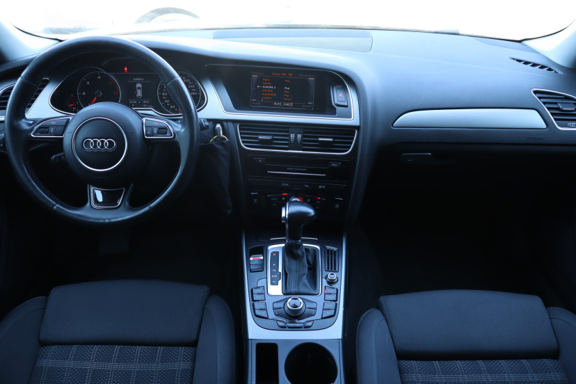 Audi A4, 2014