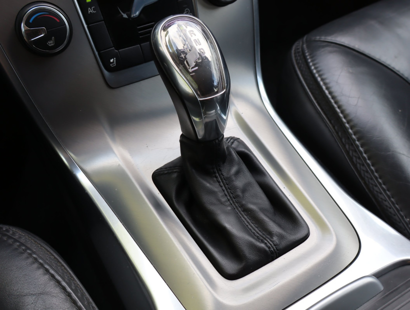 Volvo XC70, 2012