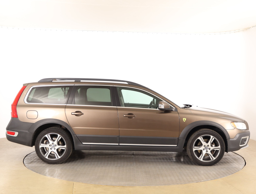 Volvo XC70, 2012
