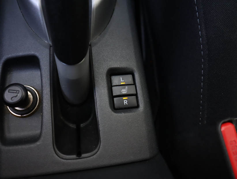 Toyota Auris, 2012