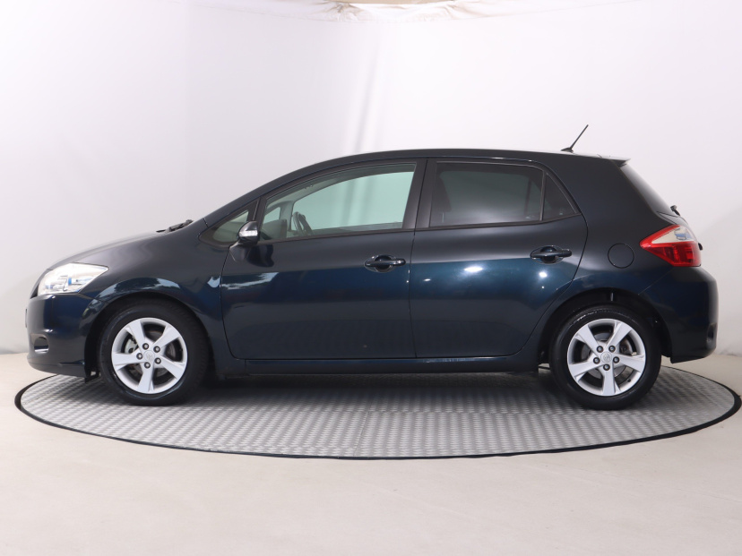 Toyota Auris, 2012
