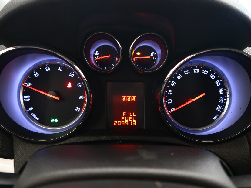 Opel Mokka, 2013