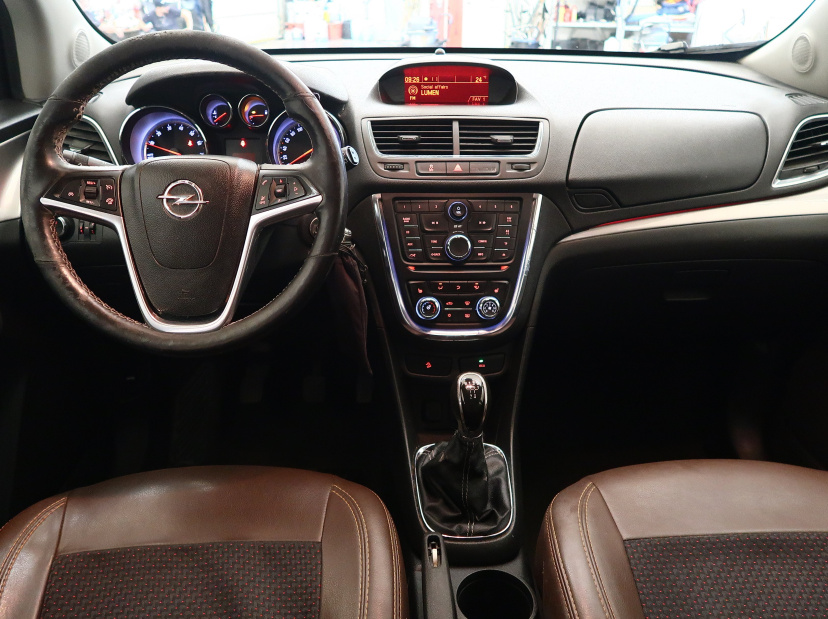 Opel Mokka, 2013