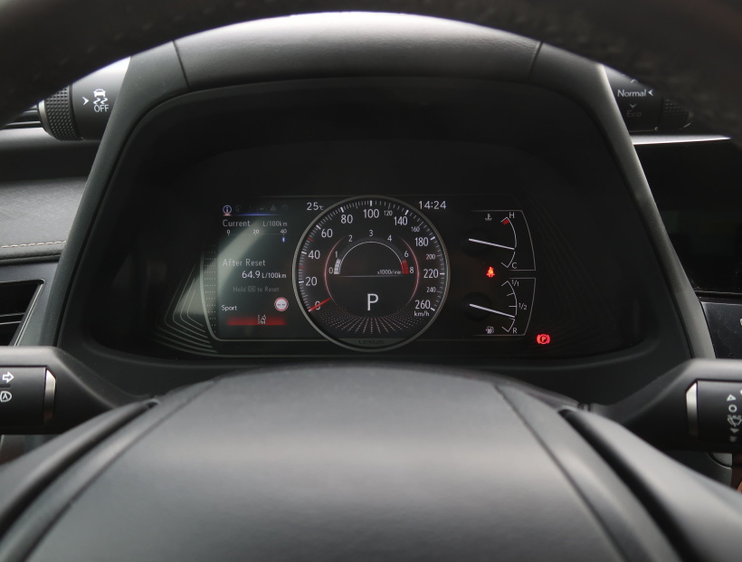 Lexus UX, 2023