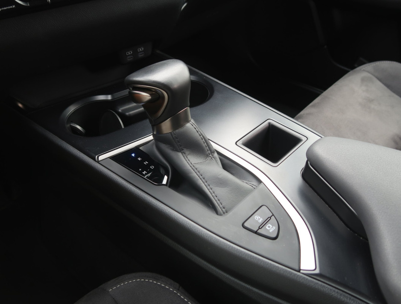 Lexus UX, 2023