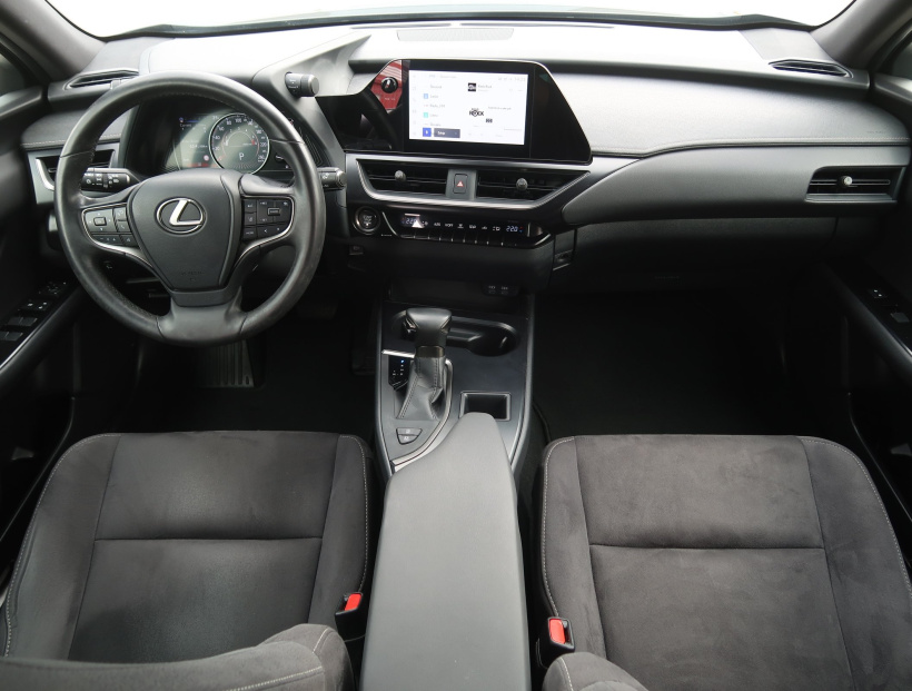 Lexus UX, 2023