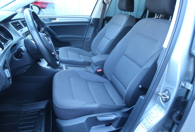 Volkswagen Golf, 2016