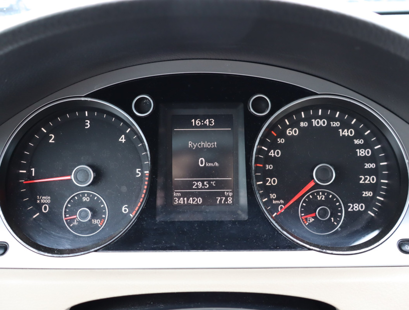 Volkswagen Passat CC, 2009