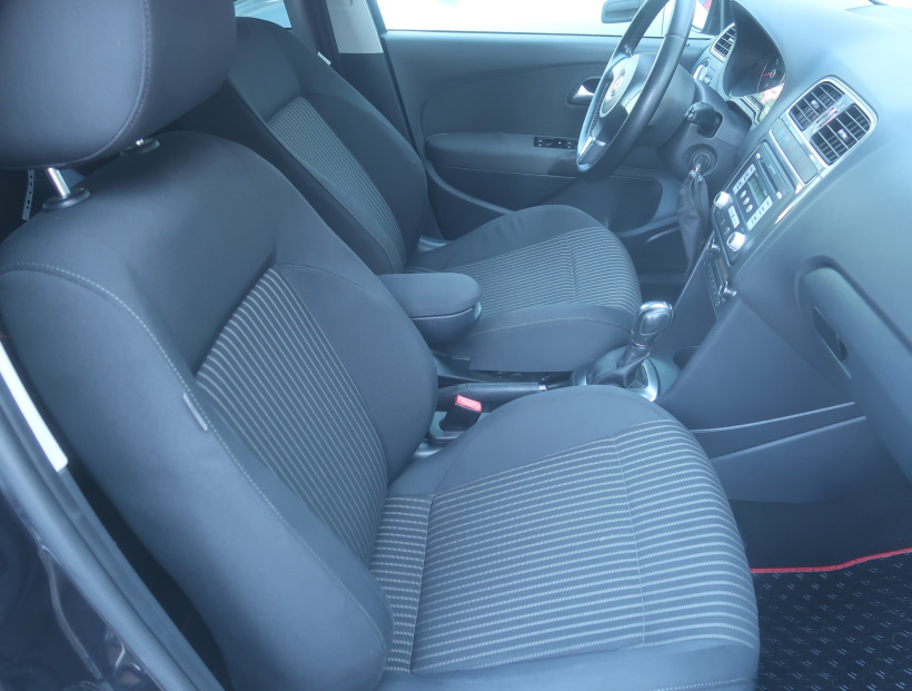 Volkswagen Polo, 2011