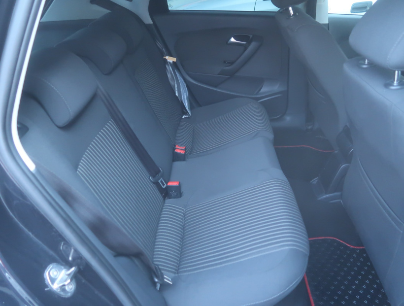 Volkswagen Polo, 2011
