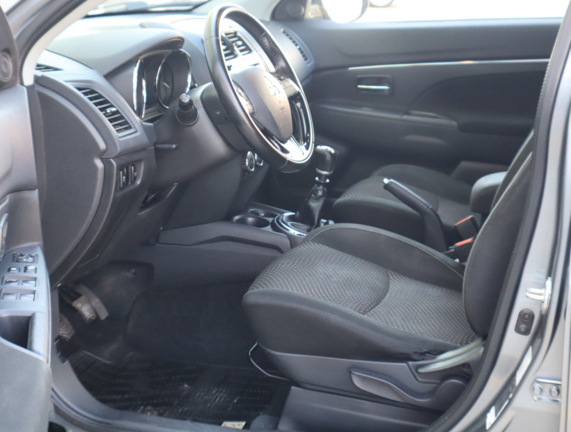 Mitsubishi ASX, 2016