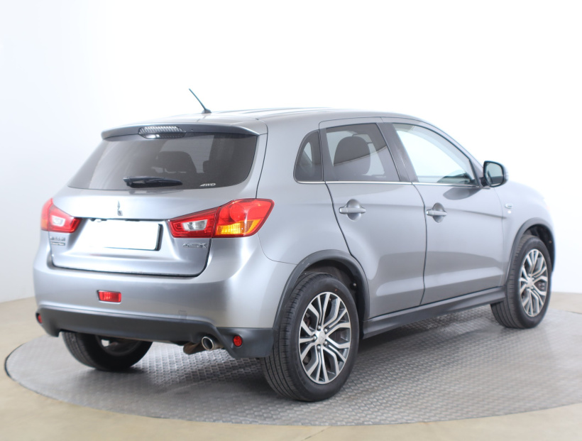 Mitsubishi ASX, 2016